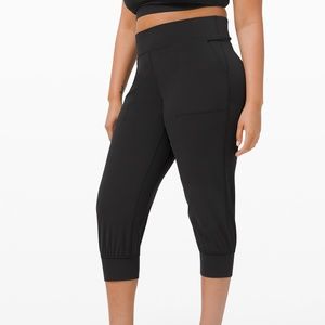 NEVER WORN! Lululemon Align Jogger Capris